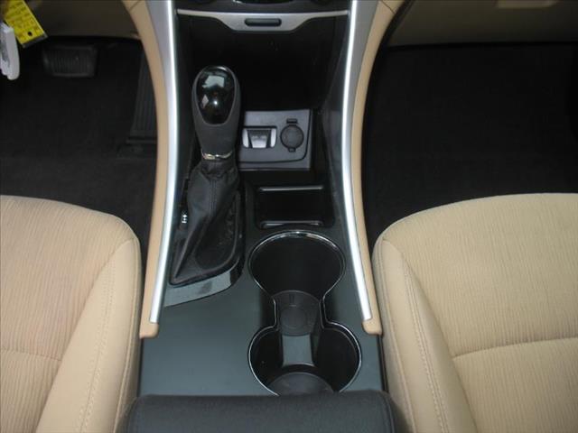 Hyundai Sonata 2012 photo 14