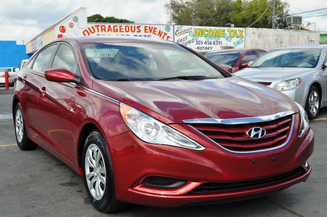 Hyundai Sonata 2012 photo 2