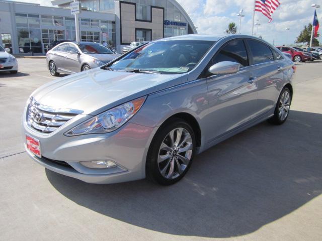 Hyundai Sonata 2012 photo 1