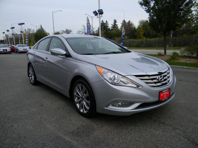 Hyundai Sonata 2012 photo 2