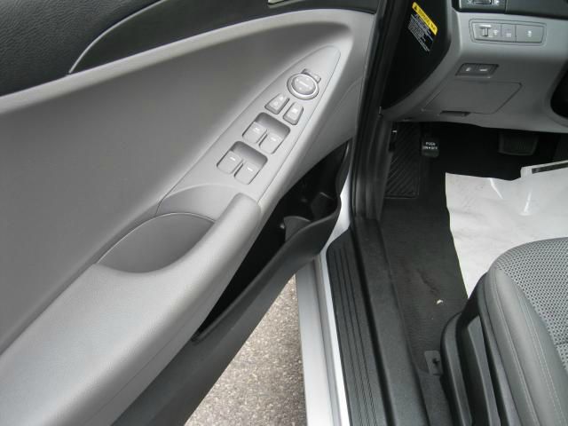Hyundai Sonata 2013 photo 10