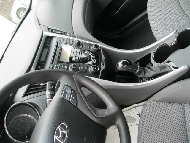 Hyundai Sonata 2013 photo 11