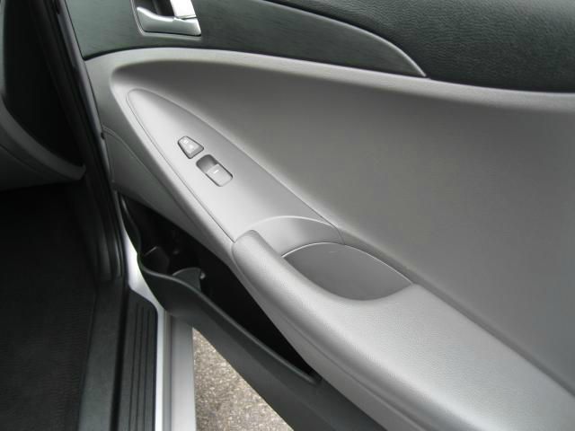 Hyundai Sonata 2013 photo 2