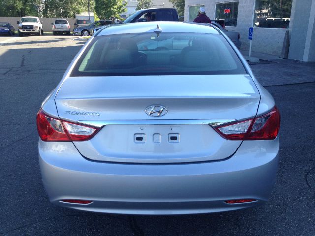 Hyundai Sonata 2013 photo 3