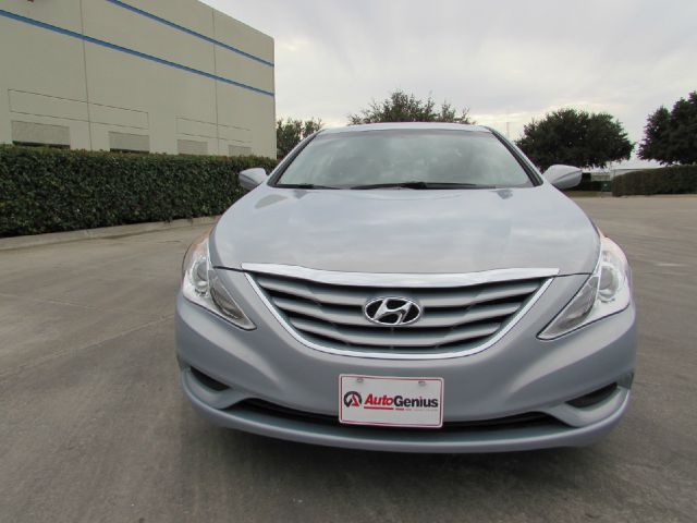 Hyundai Sonata 2013 photo 4