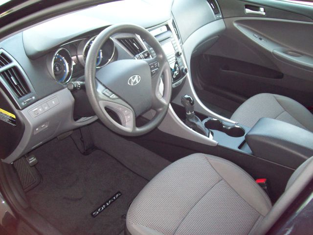 Hyundai Sonata 2013 photo 13