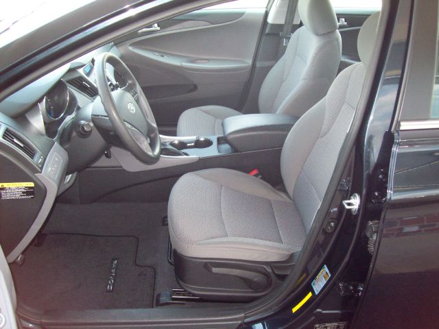 Hyundai Sonata 2013 photo 14