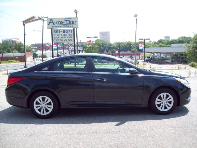 Hyundai Sonata 2013 photo 17