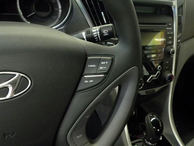 Hyundai Sonata 2013 photo 18