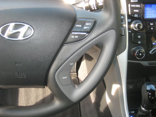 Hyundai Sonata 2013 photo 6