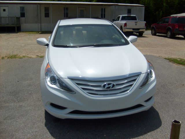 Hyundai Sonata 2013 photo 2