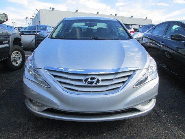 Hyundai Sonata 2013 photo 1