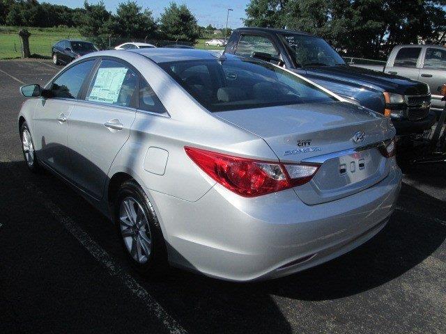 Hyundai Sonata 2013 photo 3