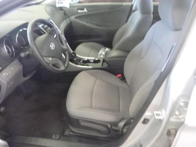 Hyundai Sonata 2013 photo 1