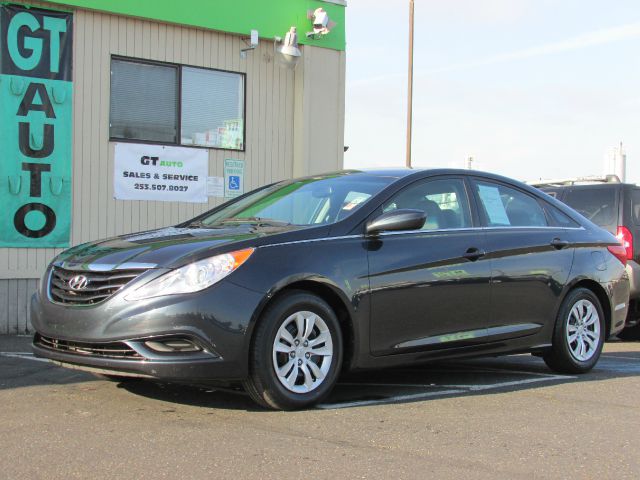 Hyundai Sonata 2013 photo 1