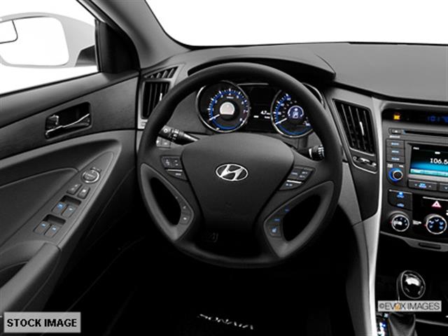 Hyundai Sonata 2014 photo 1
