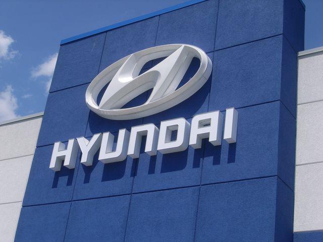 Hyundai Sonata Touring Chrome Wheel Leather Sedan