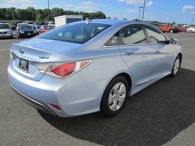 Hyundai Sonata Hybrid 2011 photo 2