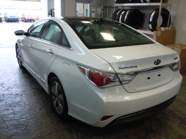 Hyundai Sonata Hybrid 2011 photo 3