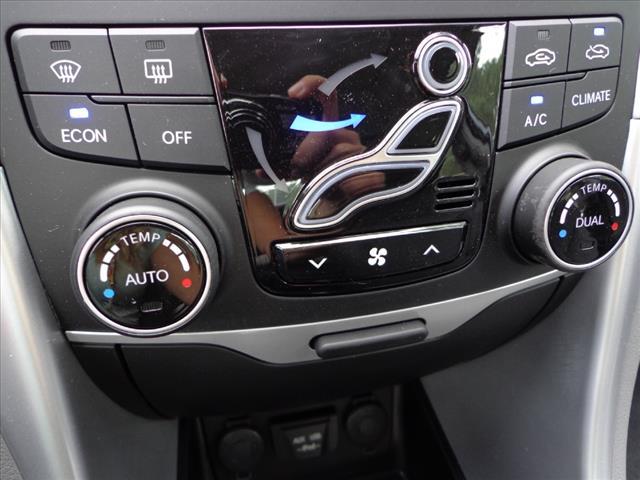 Hyundai Sonata Hybrid 2013 photo 3