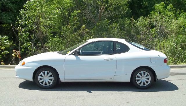 Hyundai Tiburon 1998 photo 1