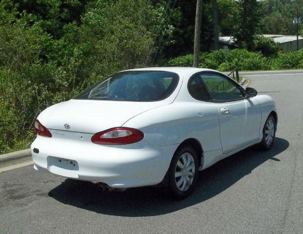 Hyundai Tiburon 1998 photo 6