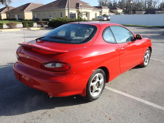 Hyundai Tiburon 1998 photo 1