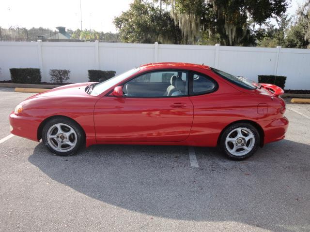 Hyundai Tiburon 1998 photo 4