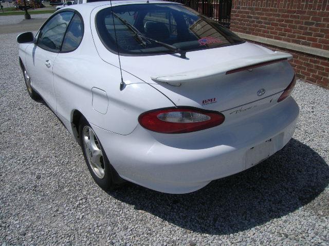 Hyundai Tiburon 1999 photo 4
