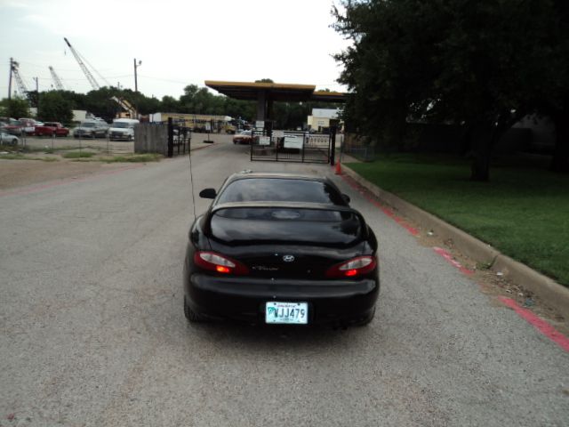 Hyundai Tiburon 1999 photo 1