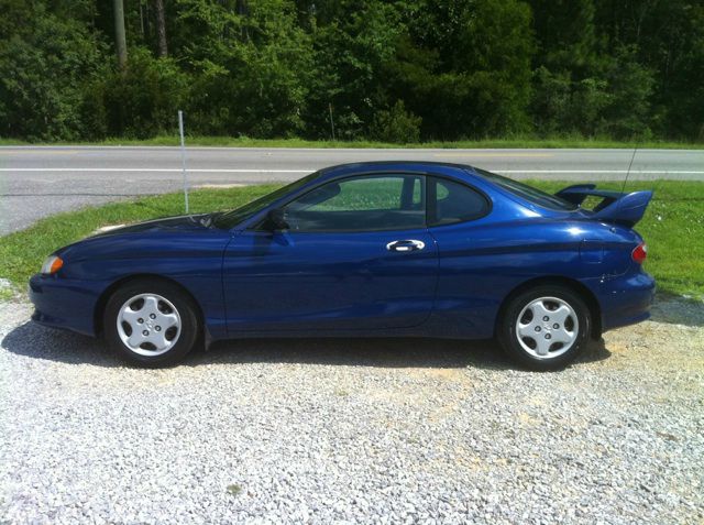 Hyundai Tiburon 1999 photo 2