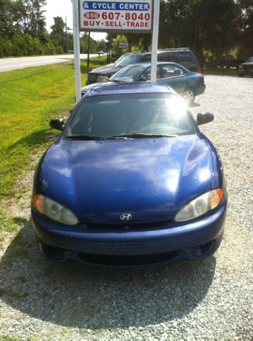 Hyundai Tiburon 1999 photo 3