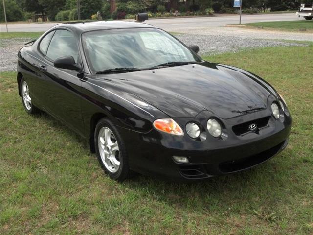 Hyundai Tiburon 2000 photo 3