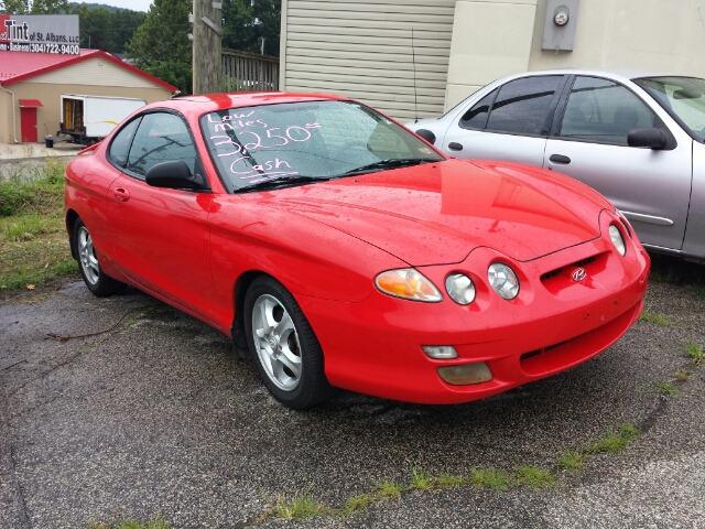 Hyundai Tiburon 2000 photo 1