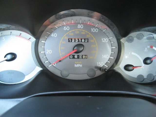 Hyundai Tiburon 2000 photo 16