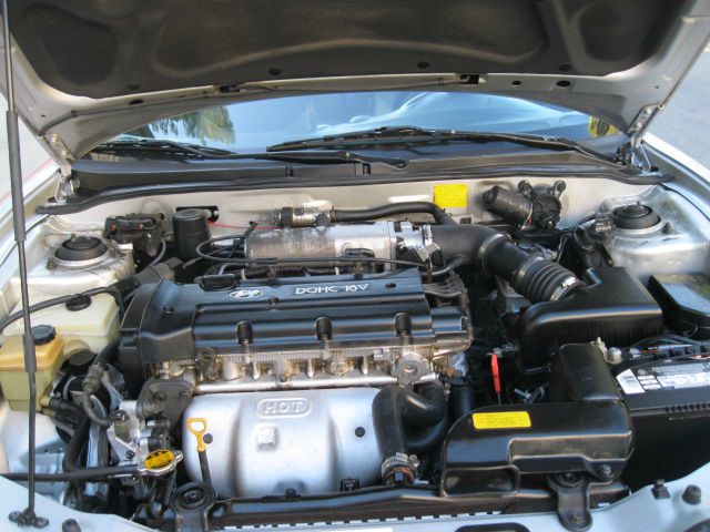 Hyundai Tiburon 2000 photo 27