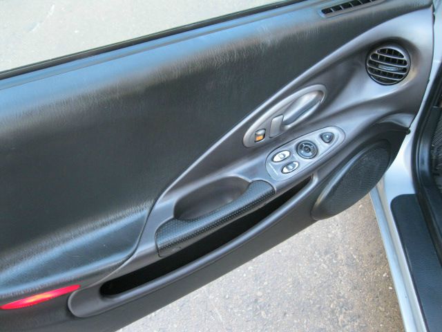 Hyundai Tiburon 2000 photo 9