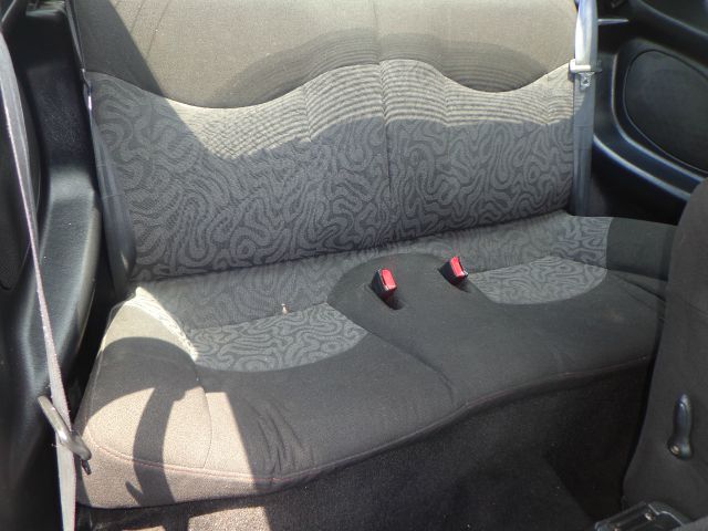 Hyundai Tiburon 2001 photo 1