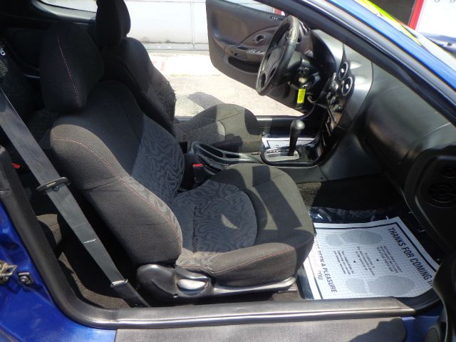 Hyundai Tiburon 2001 photo 8