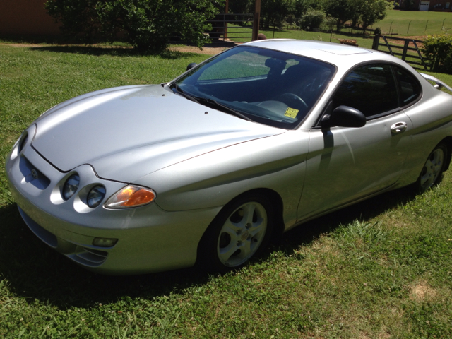 Hyundai Tiburon GT Premium Coupe