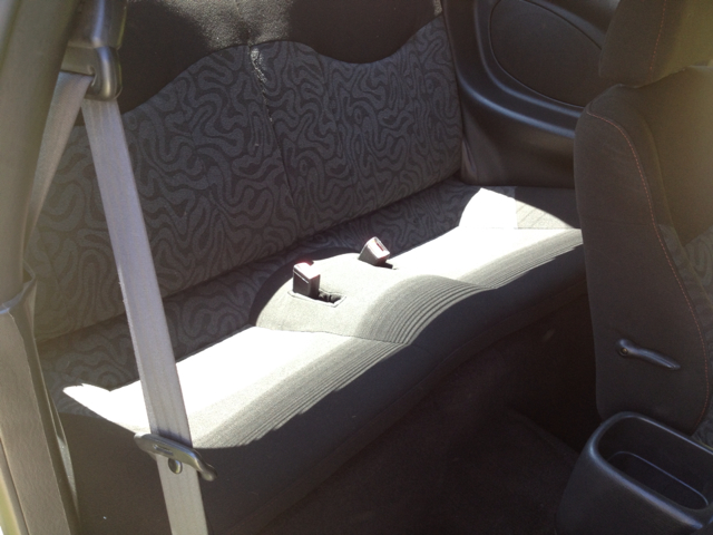 Hyundai Tiburon 2001 photo 8