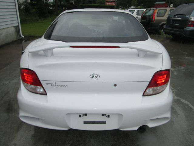 Hyundai Tiburon 2001 photo 7