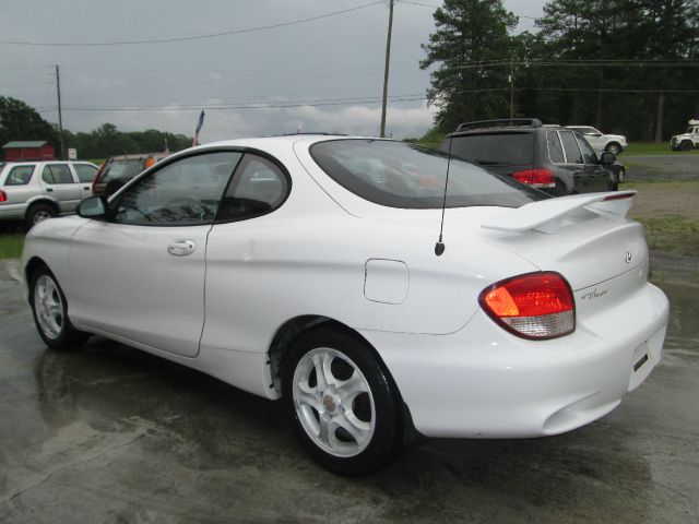 Hyundai Tiburon 2001 photo 8