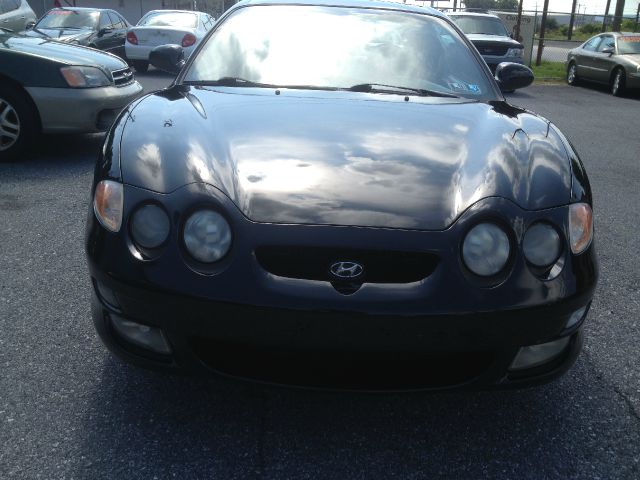 Hyundai Tiburon 2001 photo 4