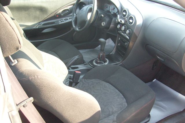 Hyundai Tiburon 2001 photo 1