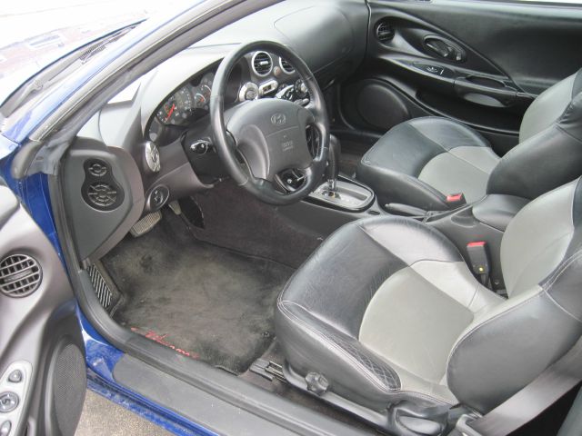 Hyundai Tiburon 2001 photo 1