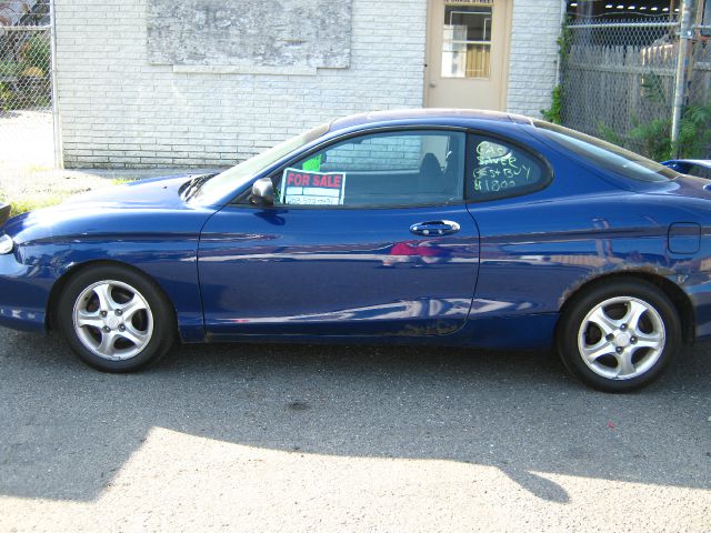 Hyundai Tiburon 2001 photo 1