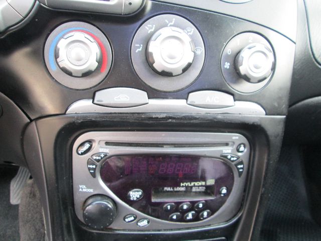 Hyundai Tiburon GT Premium Coupe