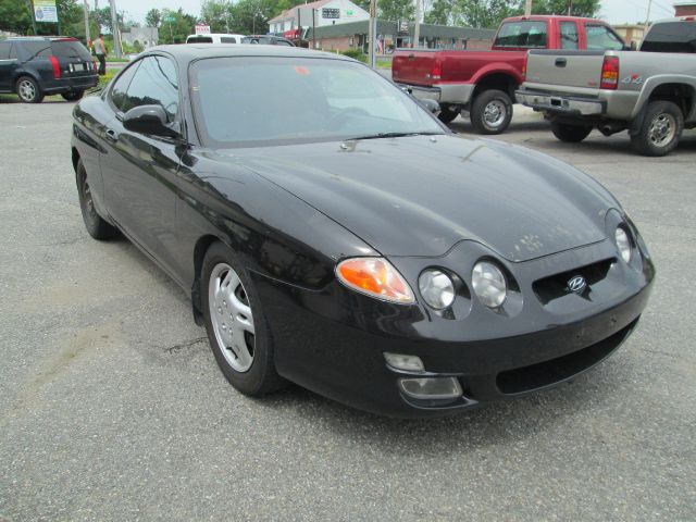 Hyundai Tiburon 2001 photo 4