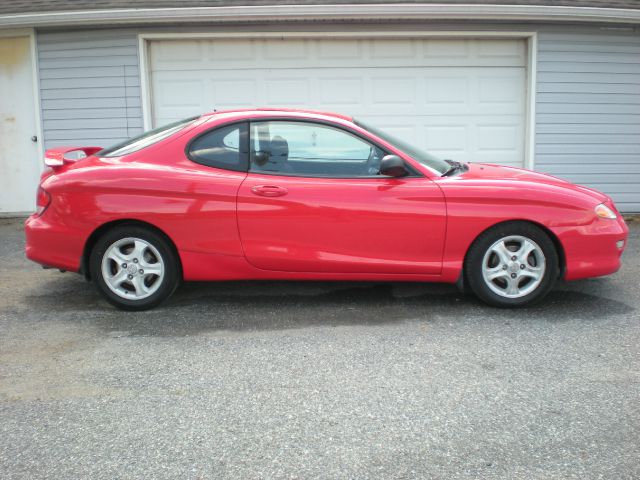 Hyundai Tiburon 2001 photo 4